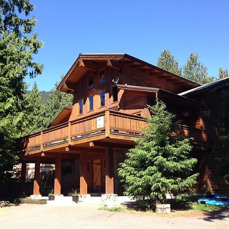 Alpine Lodge Вістлер Екстер'єр фото